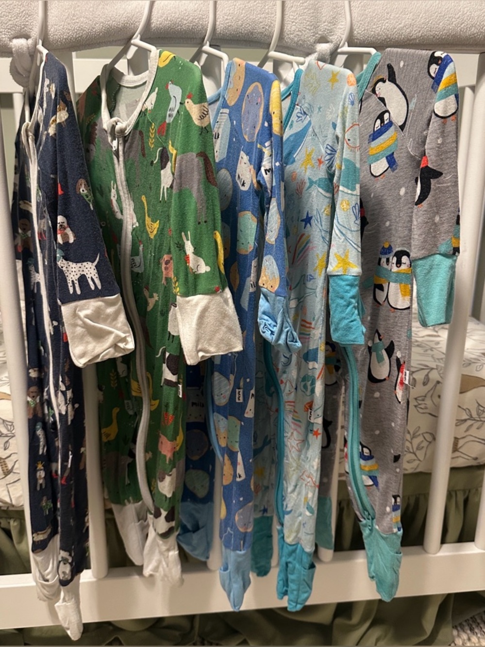 Little Sleepies zippy lot Set of 5